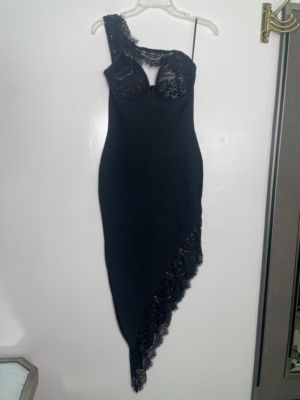 AKIRA Sultry Black One Shoulder Lace Asymmetrical Midi Dress M NWOT